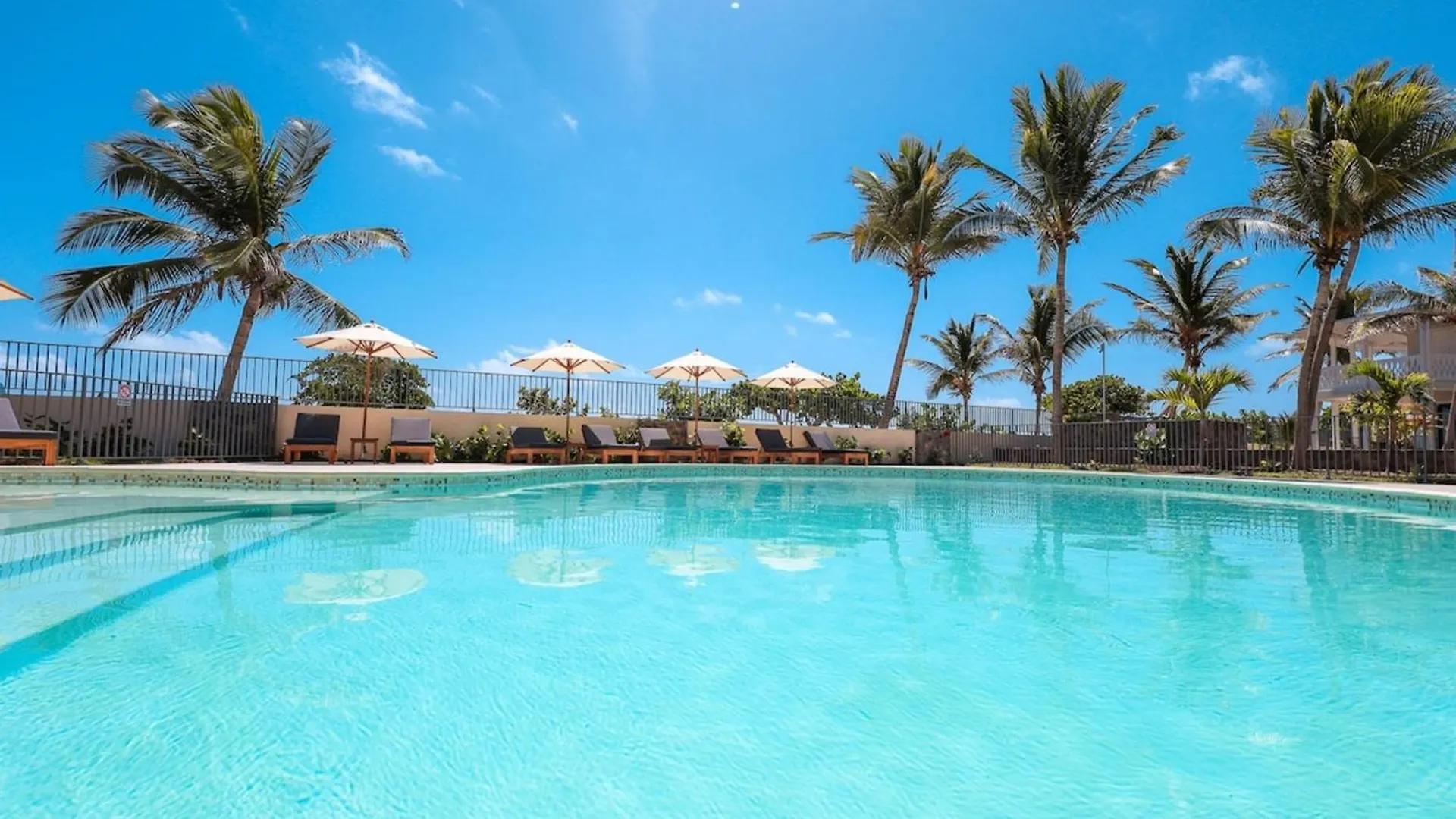 Apartment Luxury Studio 6 Alamanda Resort Orient Bay