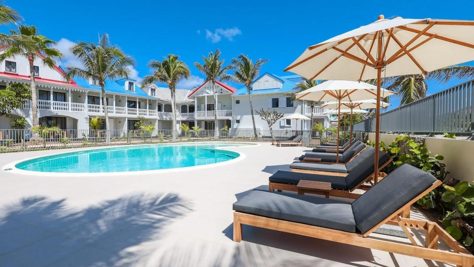 Luxury Studio 6 Alamanda Resort Orient Bay Apartment