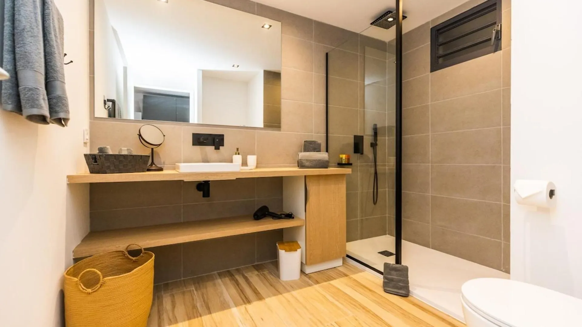 Luxury Studio 6 Alamanda Resort Orient Bay