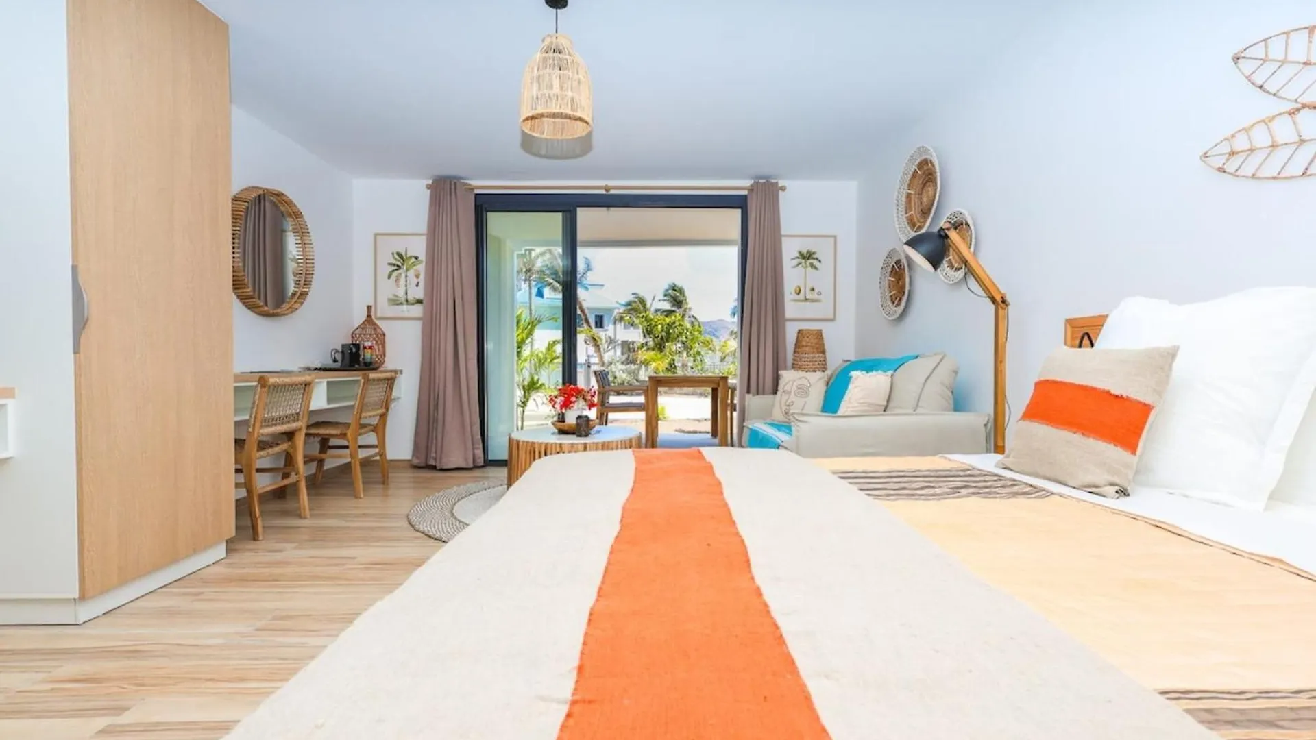 Luxury Studio 6 Alamanda Resort Orient Bay Apartment