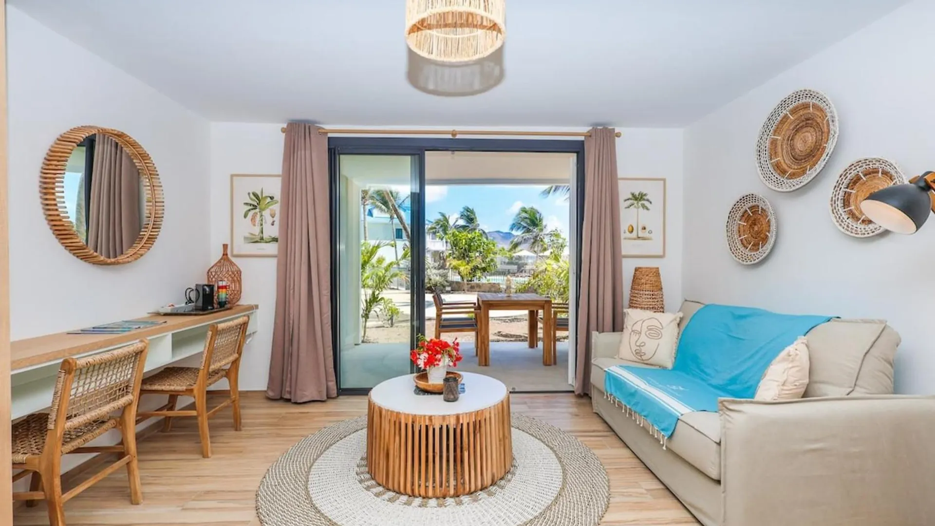 Apartment Luxury Studio 6 Alamanda Resort Orient Bay