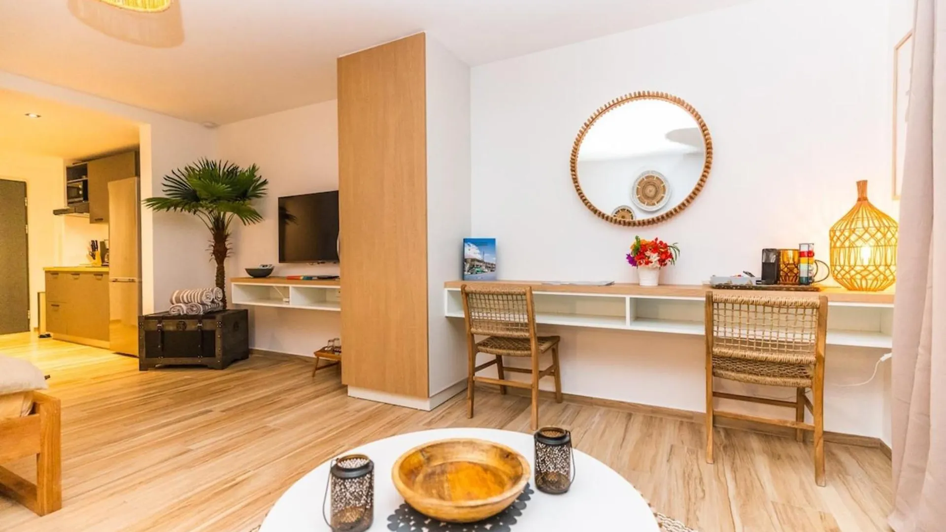 Luxury Studio 6 Alamanda Resort Orient Bay 0*,